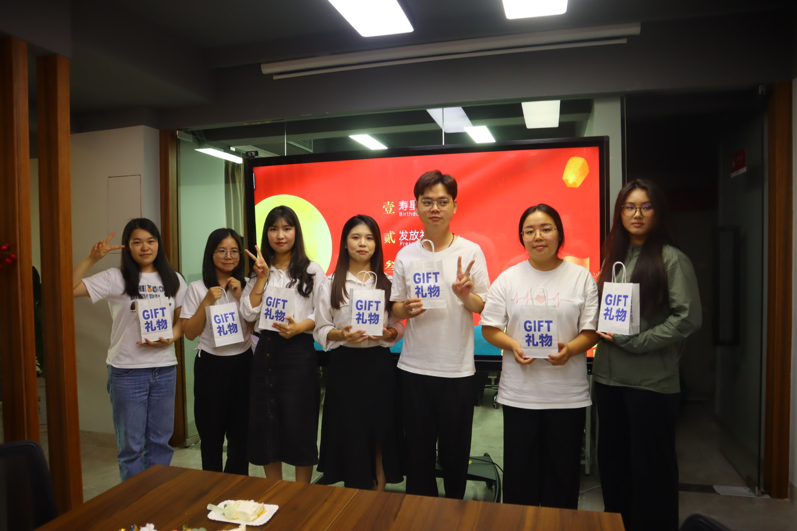 金訊動態(tài)丨廣東金訊舉辦第三季度員工生日會暨中秋節(jié)活動